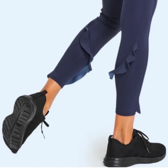 Urban Savage Black High Rise Ruffle Leggings Tights Large - Picture 4 of 10